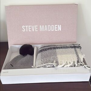 Steve Madden Gray Beanie and Plaid Scarf Set